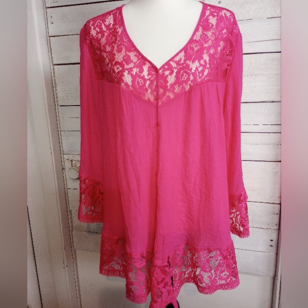 ZAC & RACHEL Women’s 2X Bright Pink Lace Accents 3/4 Bell Sleeve Hi Low Hem Boho
